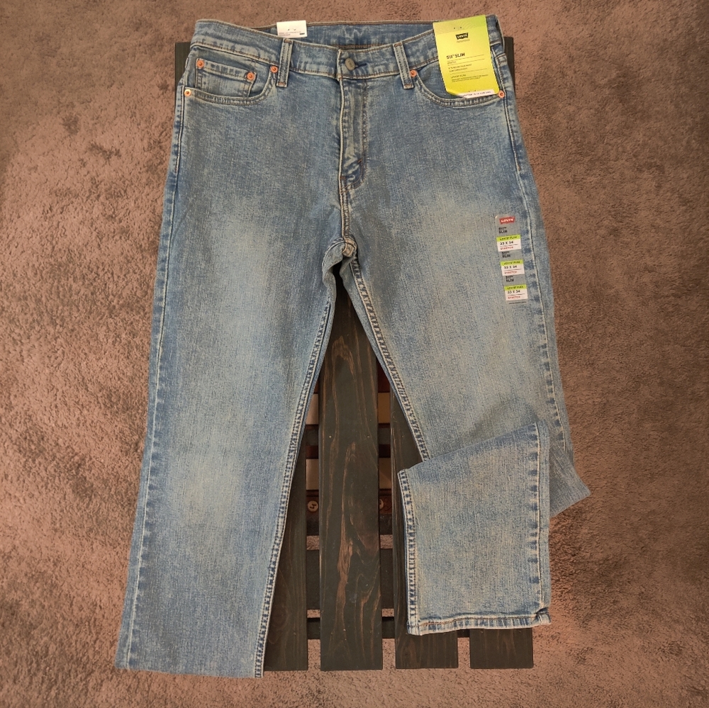 Men's Levi's Dolf Make it-Light Indigo stretch Slim fit jeans size 33x34, NWT.